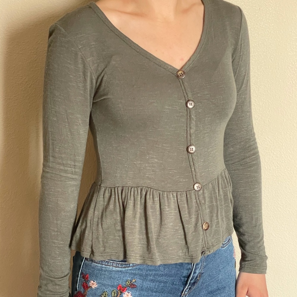 Olive green flowy peplum top